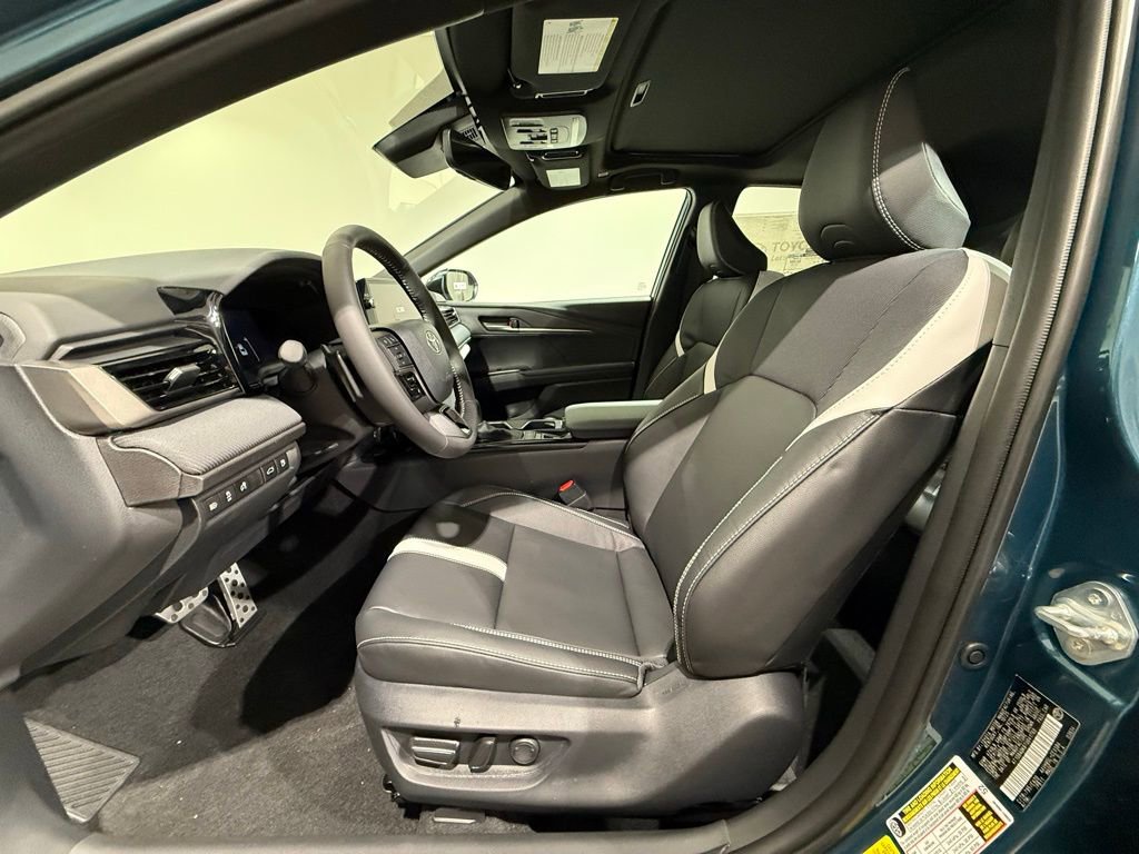 New 2026 Toyota Camry SE image 12