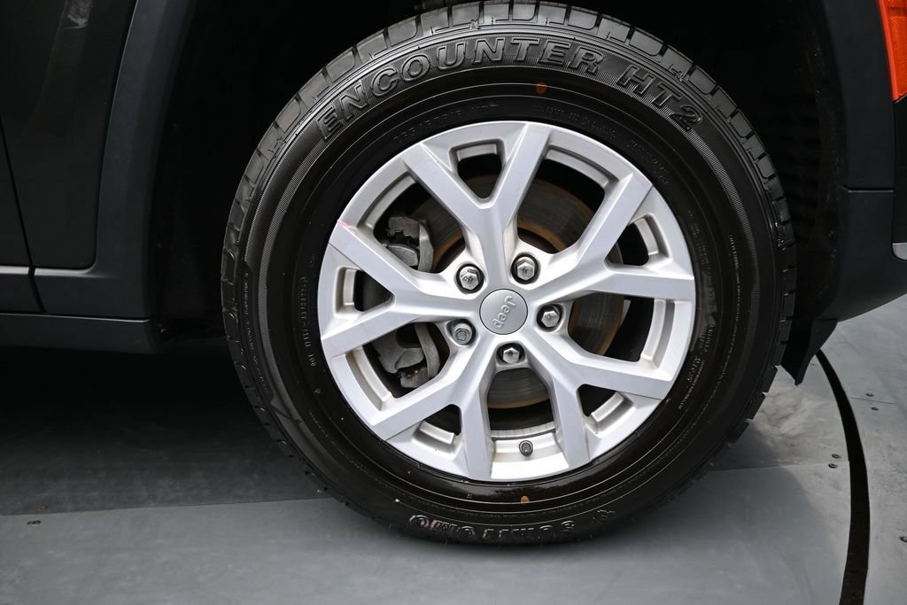 Used 2022 Jeep Grand Cherokee L Limited AWD/4WD image 10
