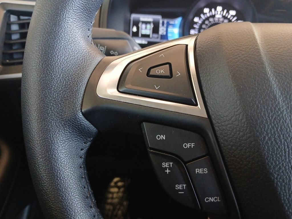 Used 2023 Ford Edge SEL AWD/4WD image 18