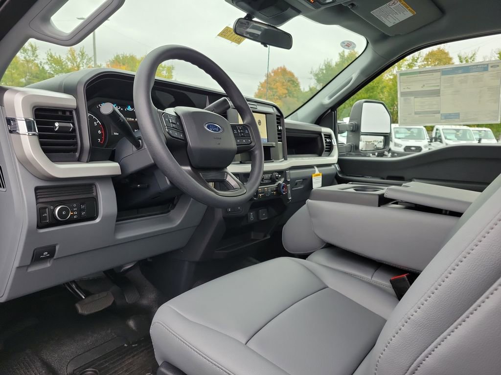 New 2026 Ford F250 XL w/ FX4 Off-Road Package AWD/4WD image 16