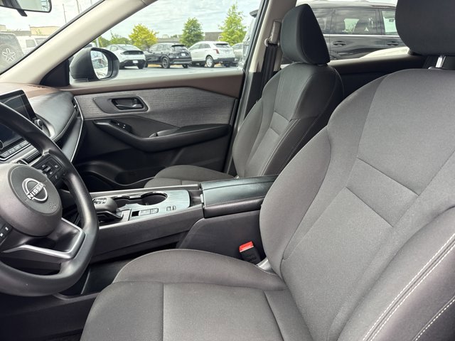 Certified 2023 Nissan Rogue S FWD image 5