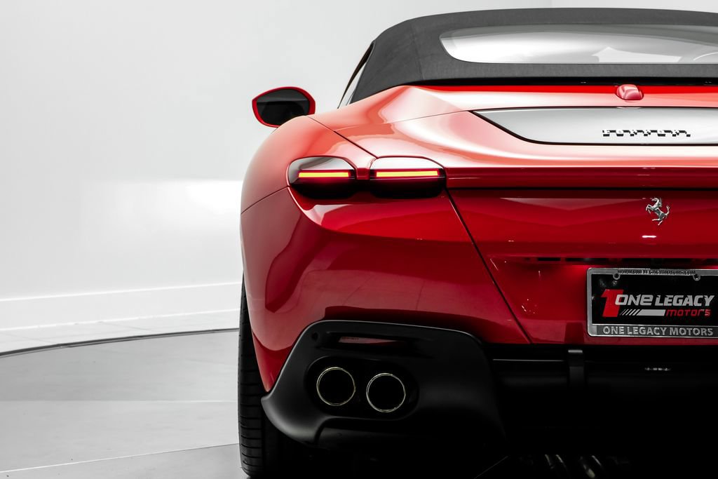 Used 2024 Ferrari Roma Spider RWD image 38