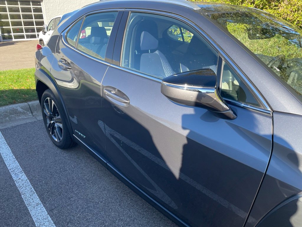 Used 2019 Lexus UX 250h w/ Accessory Package AWD/4WD image 41