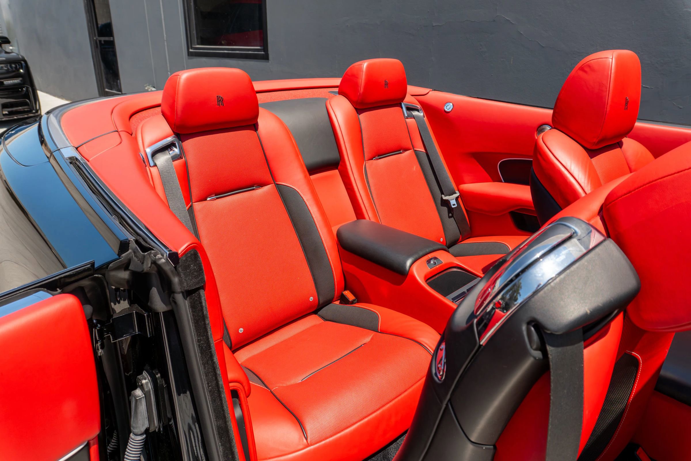 Used 2019 Rolls-Royce Dawn RWD image 69