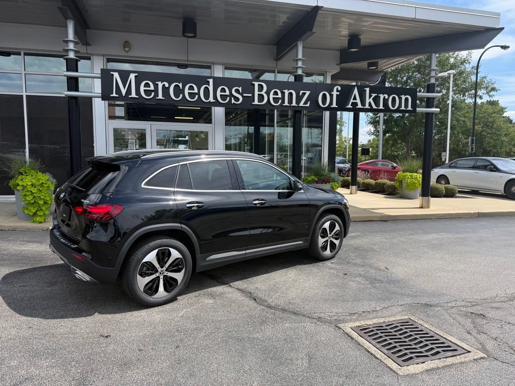New 2026 Mercedes-Benz GLA 250 4MATIC image 1