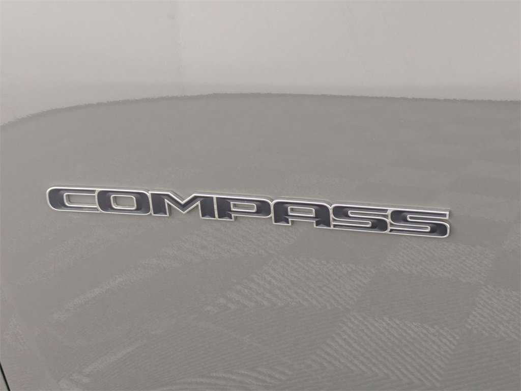 Certified 2023 Jeep Compass Limited image 28
