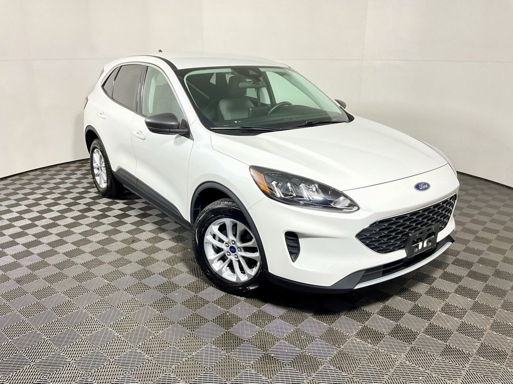Used 2022 Ford Escape SE image 3