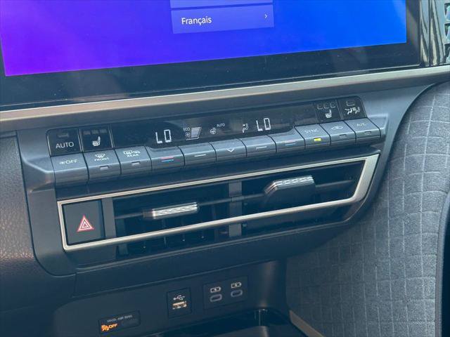 Certified 2025 Toyota Camry XLE FWD image 30