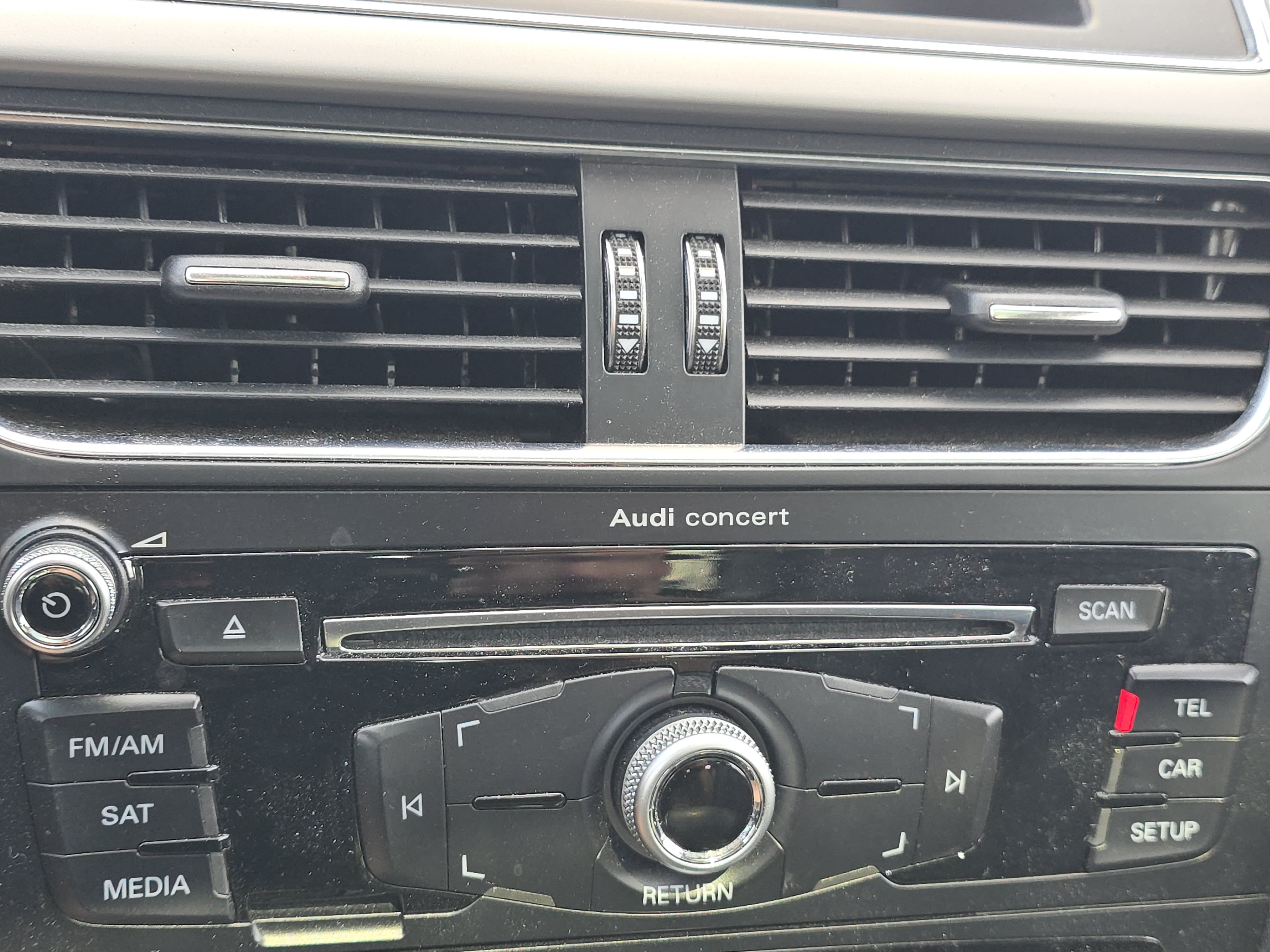 Used 2013 Audi A4 Premium w/ Convenience Pkg AWD/4WD image 16