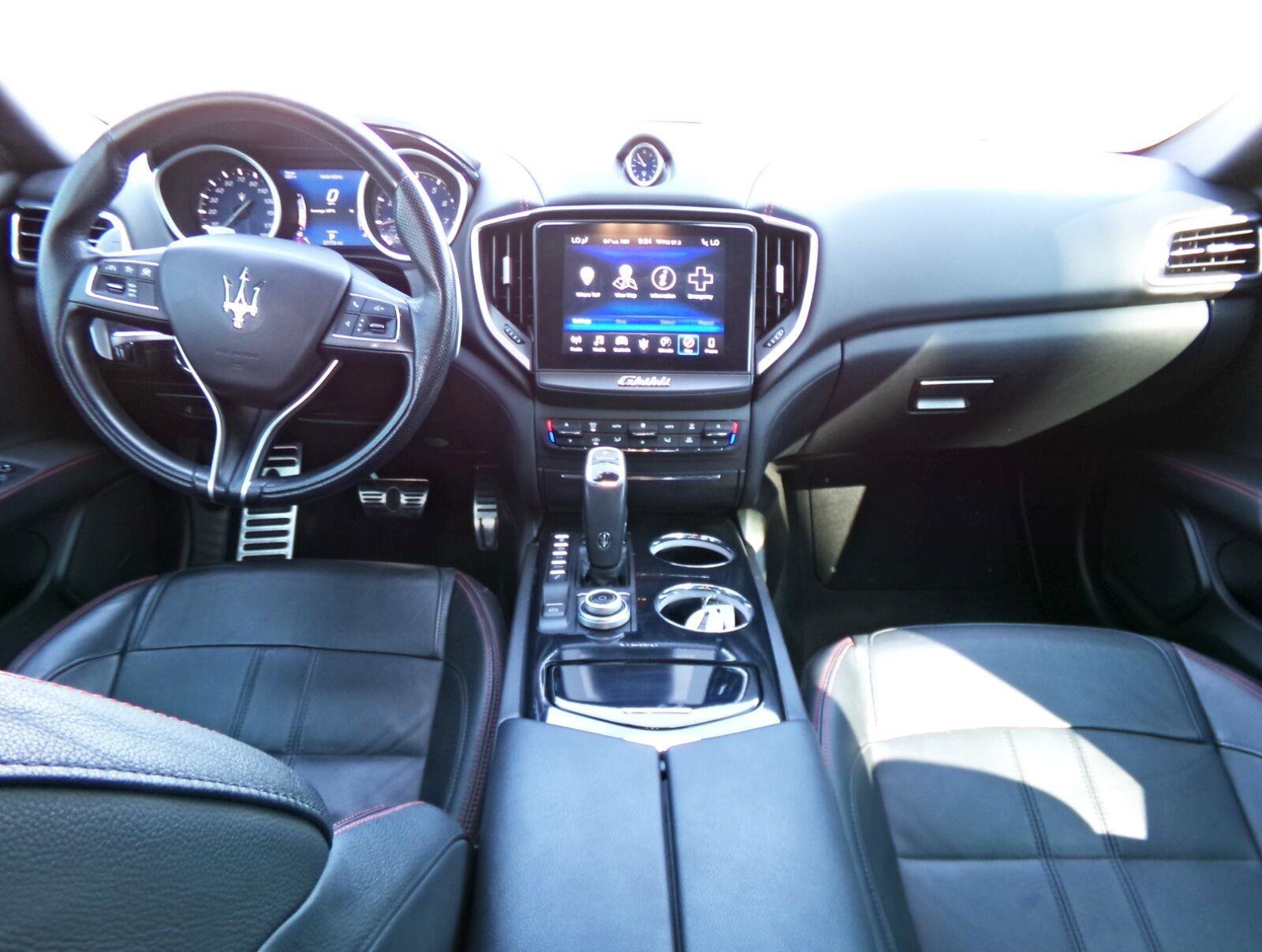 Used 2020 Maserati Ghibli S GranSport RWD image 7