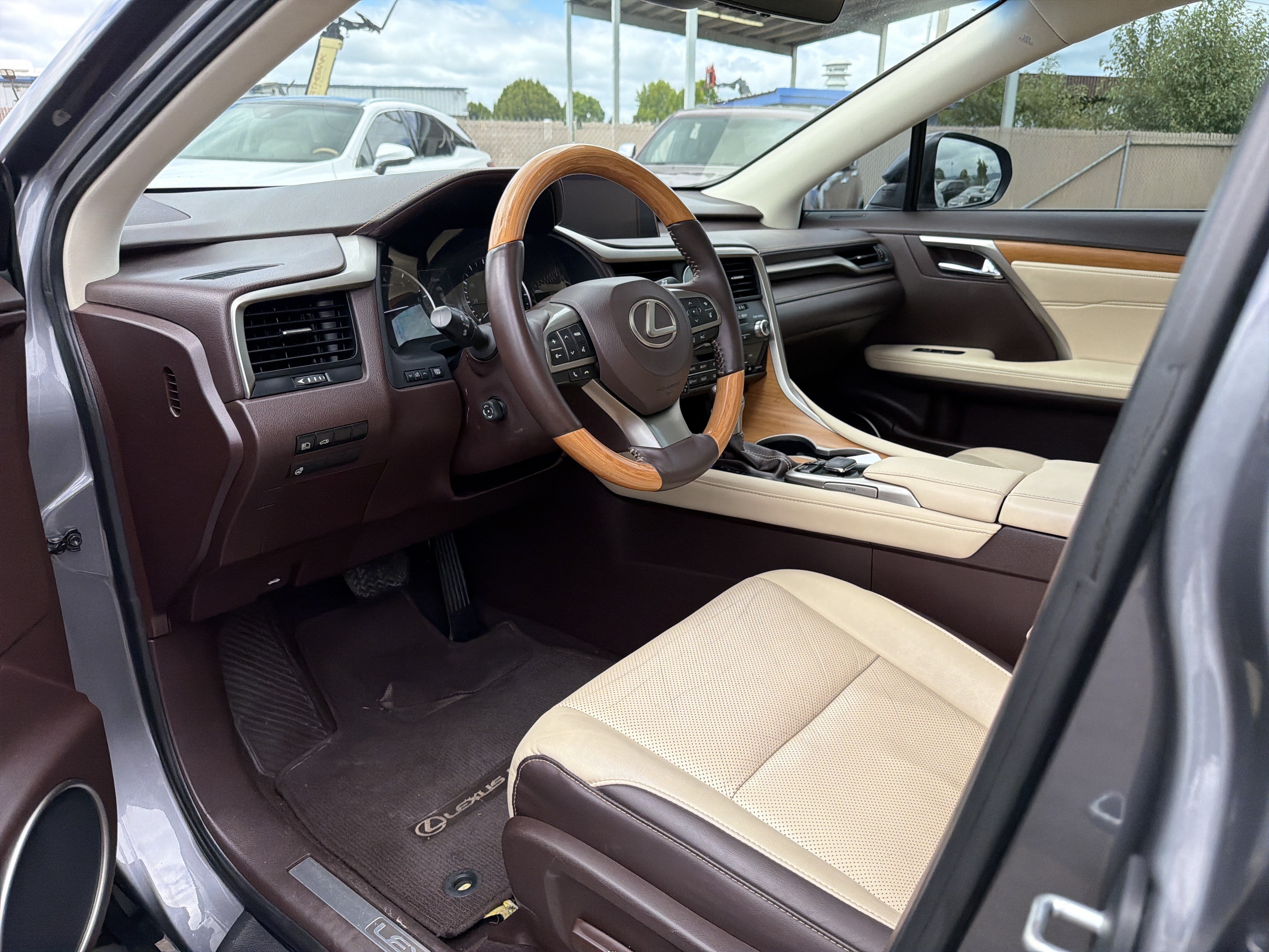 Used 2016 Lexus RX 350 AWD w/ Premium Package image 9