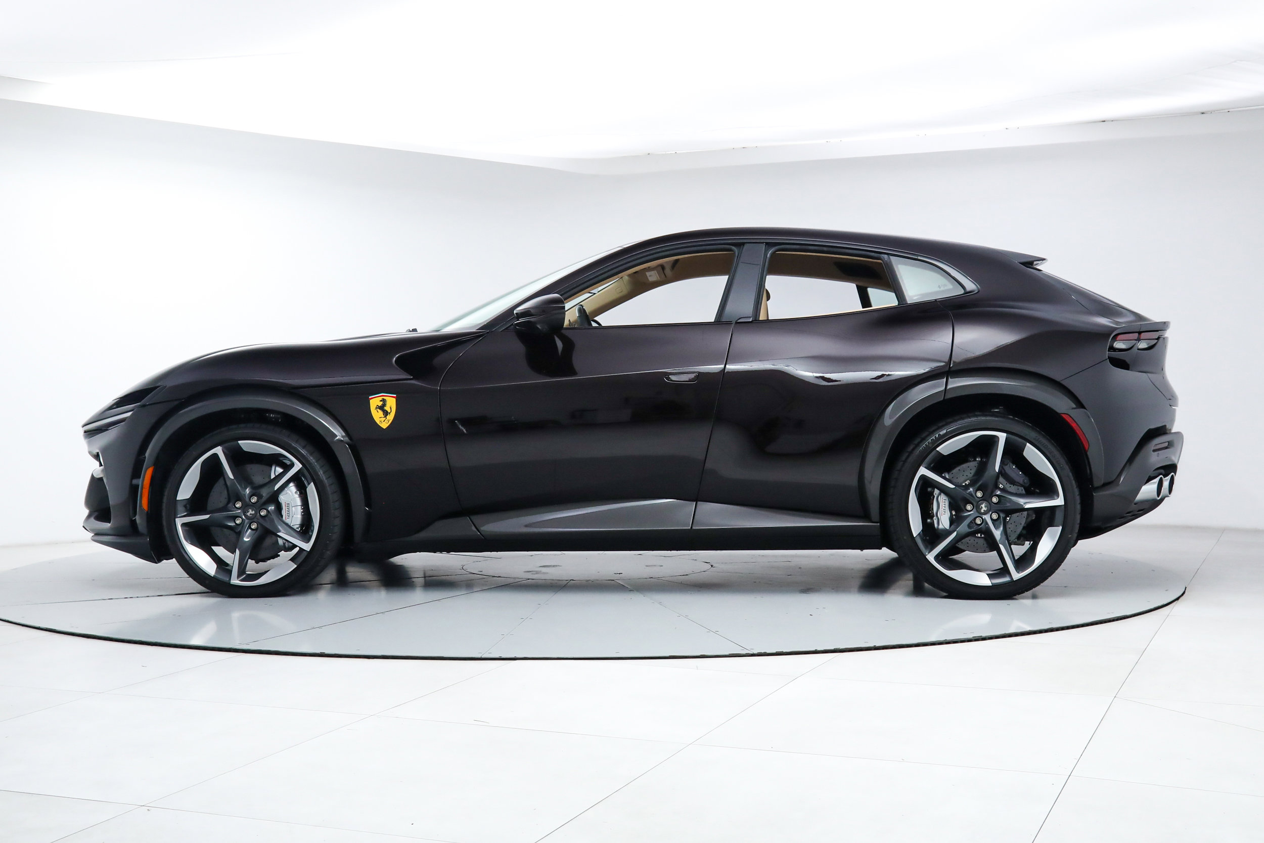 Certified 2025 Ferrari Purosangue AWD/4WD image 4