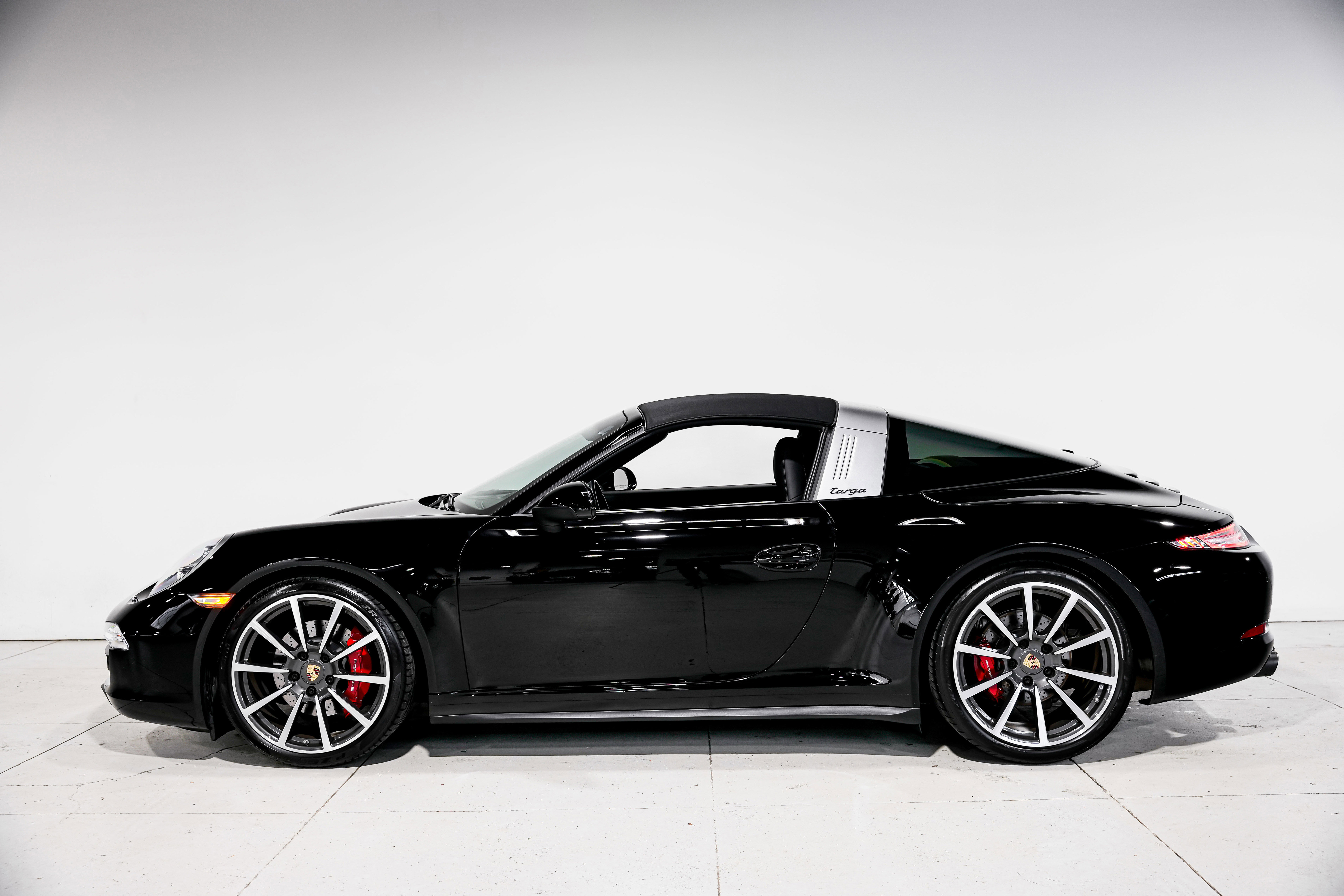 Used 2014 Porsche 911 Targa 4S image 7