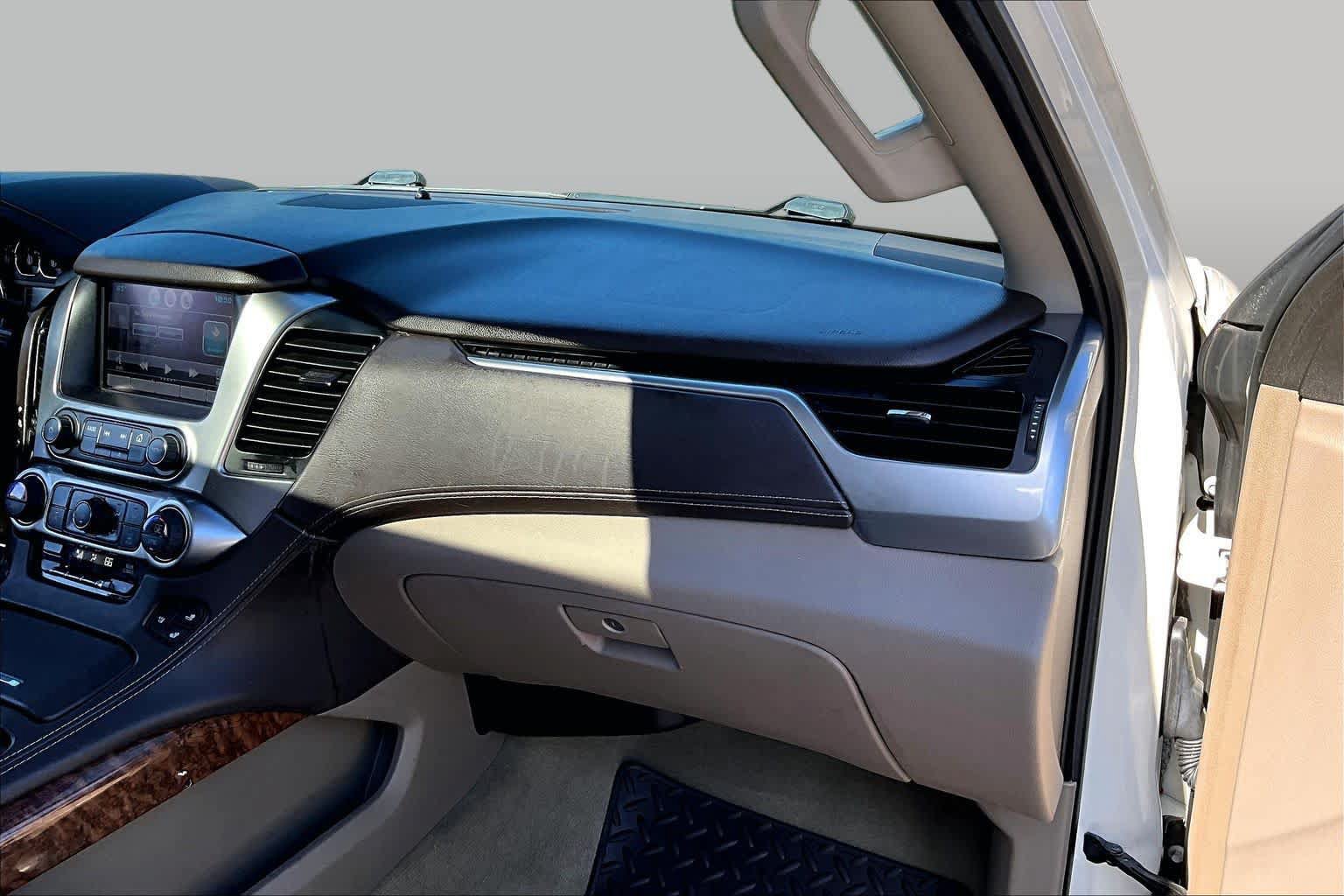 Used 2015 Chevrolet Tahoe LTZ AWD/4WD image 18