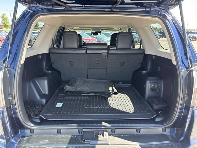 Used 2024 Toyota 4Runner Limited AWD/4WD image 15