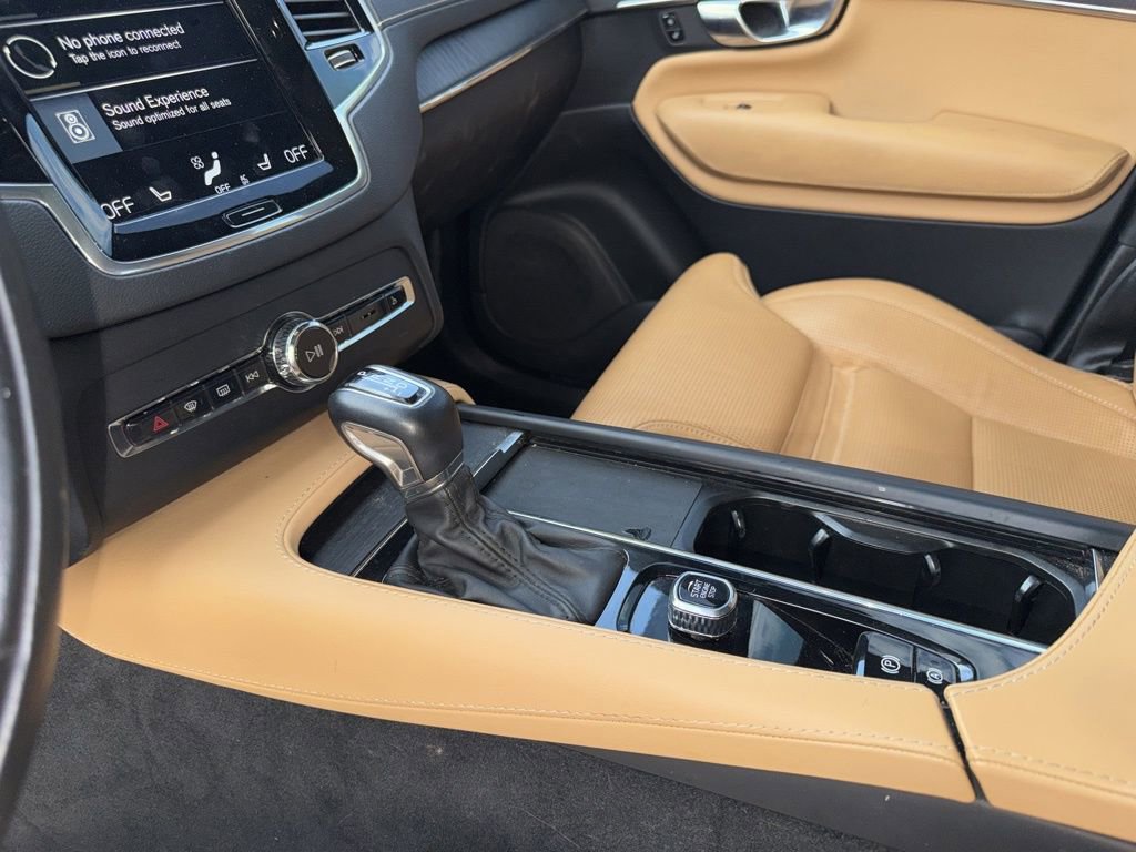 Used 2022 Volvo XC90 T6 Inscription w/ Climate Package image 18