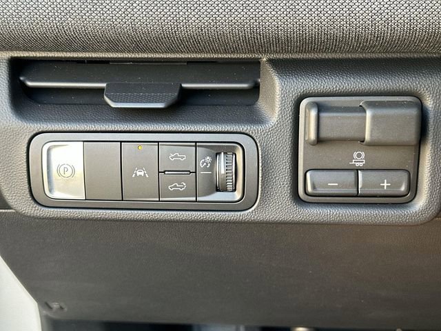 New 2026 GMC Sierra EV Elevation image 17