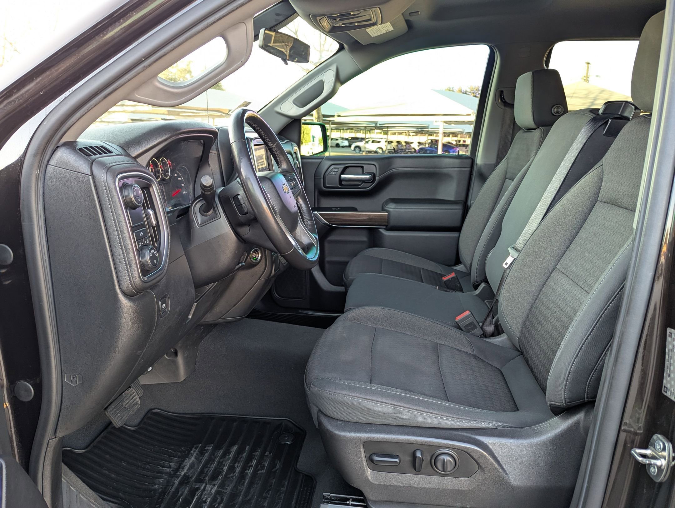 Used 2019 Chevrolet Silverado 1500 LT w/ Texas Edition image 10