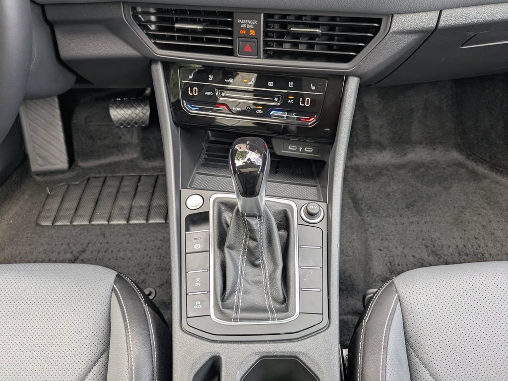 Certified 2026 Volkswagen Jetta SEL FWD image 18