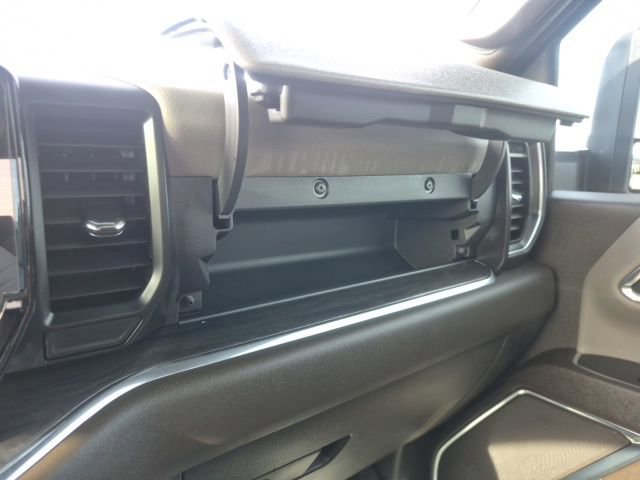 Used 2024 Chevrolet Silverado 2500 LTZ image 35