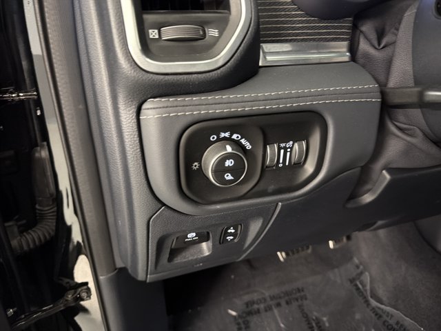 Used 2022 RAM 1500 Limited AWD/4WD image 34