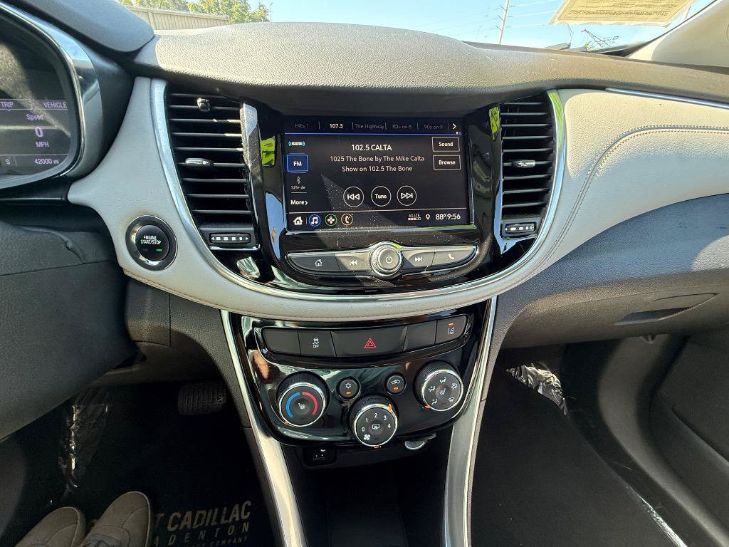 Used 2020 Chevrolet Trax Premier FWD image 12