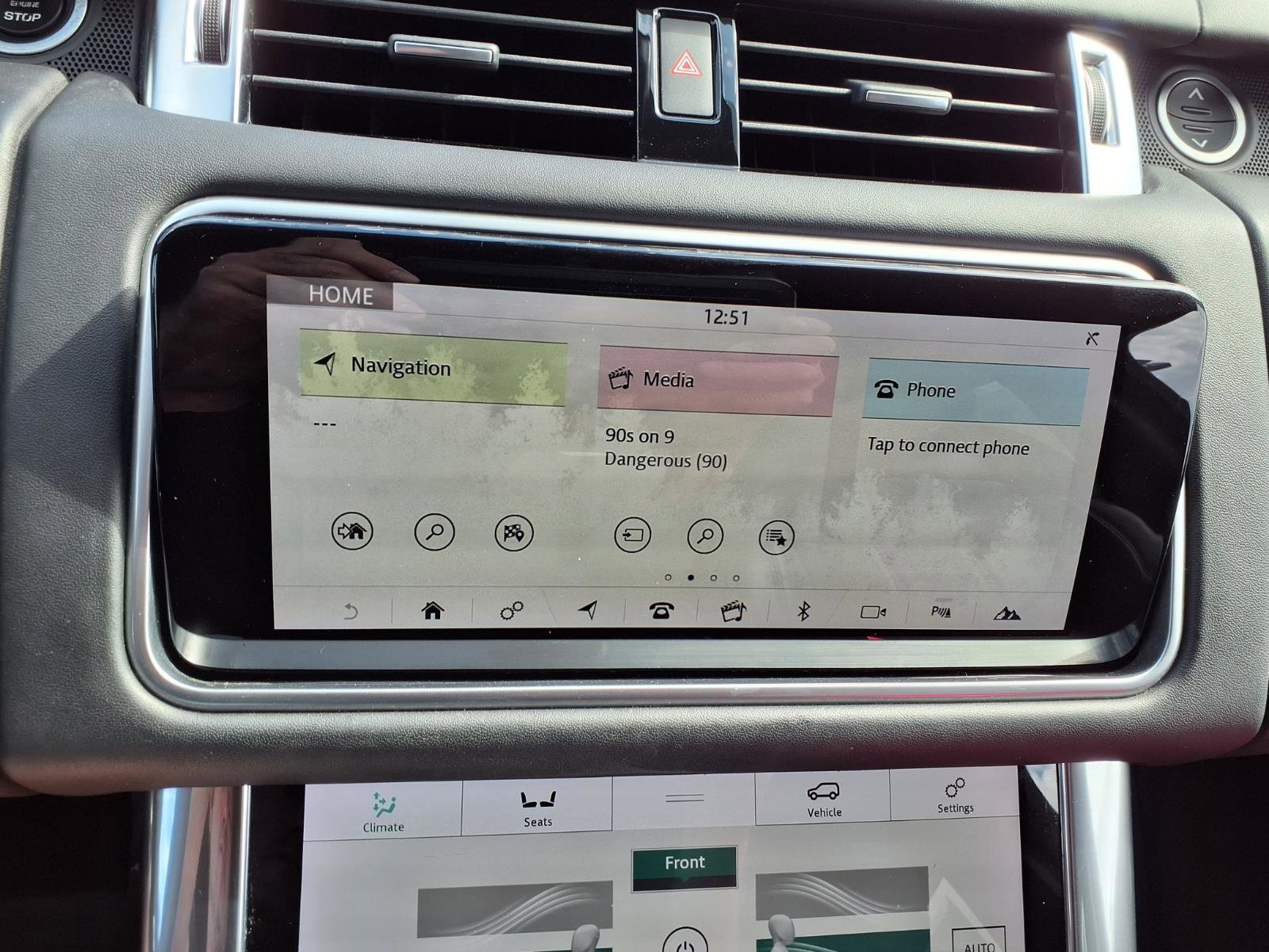 Used 2018 Land Rover Range Rover Sport HSE Dynamic image 4