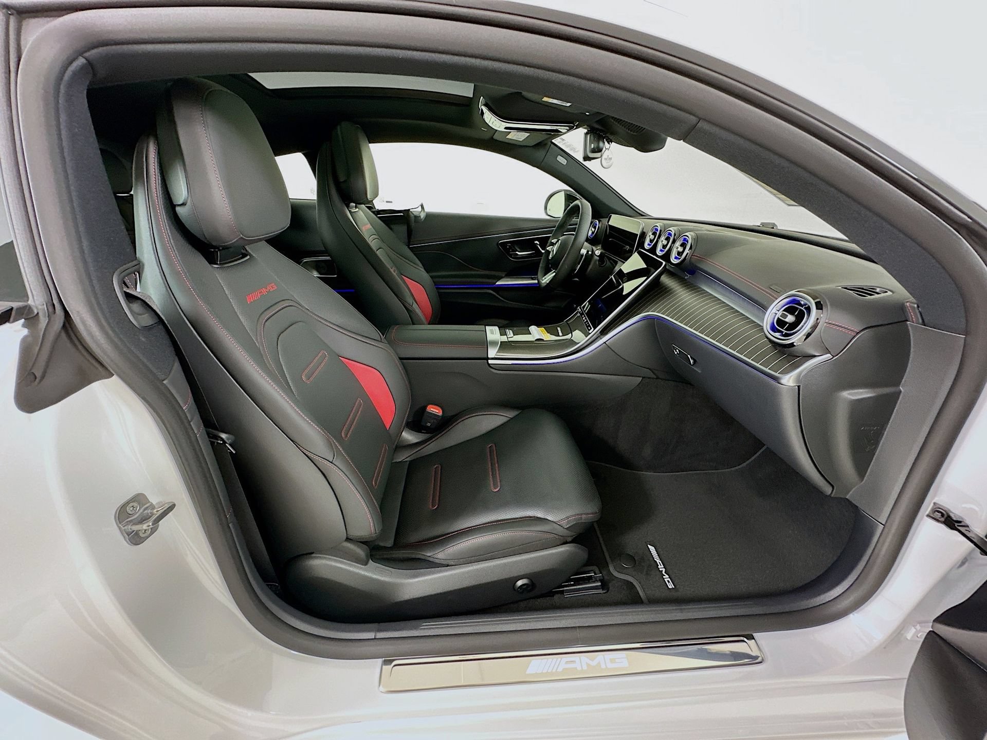 New 2026 Mercedes-Benz CLE 53 AMG 4MATIC Coupe image 32