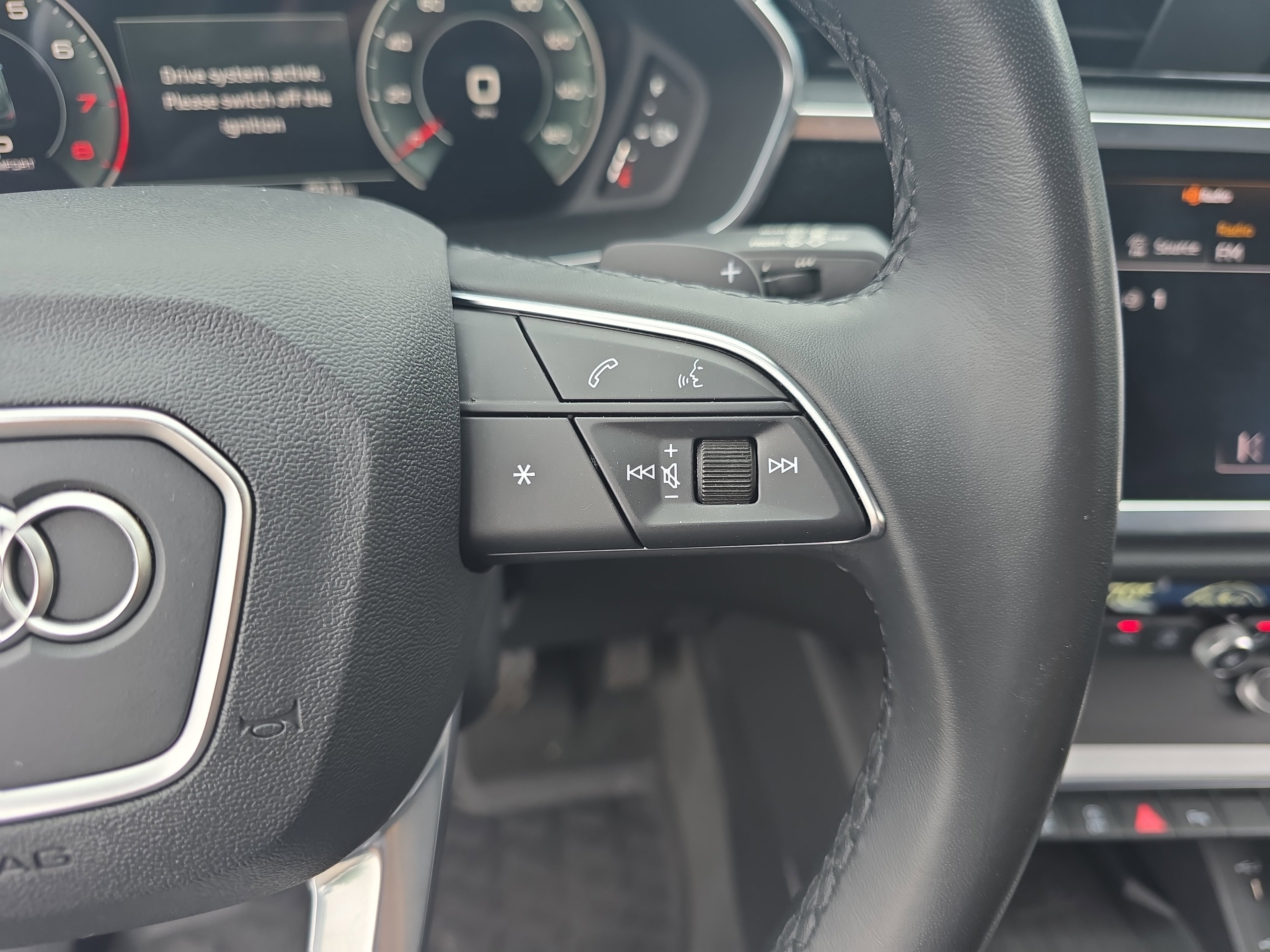 Used 2023 Audi Q3 2.0T Premium Plus w/ Premium Plus Package AWD/4WD image 18