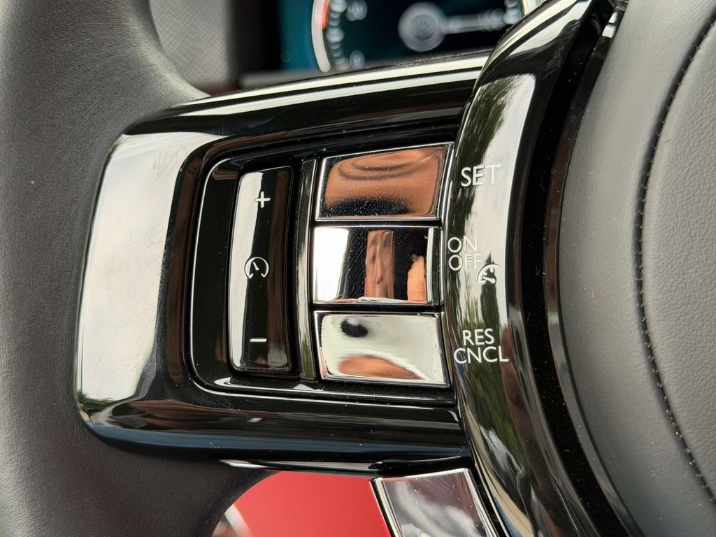 Used 2021 Rolls-Royce Cullinan AWD/4WD image 34