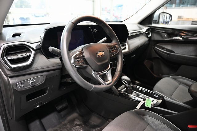 Used 2024 Chevrolet TrailBlazer LT w/ Convenience Package image 20