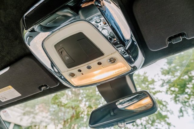 Used 2014 Rolls-Royce Wraith image 22