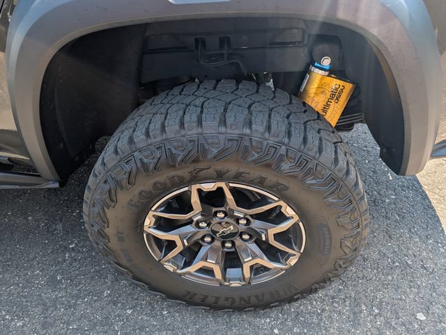 Used 2024 Chevrolet Colorado ZR2 w/ ZR2 Convenience Package III AWD/4WD image 7