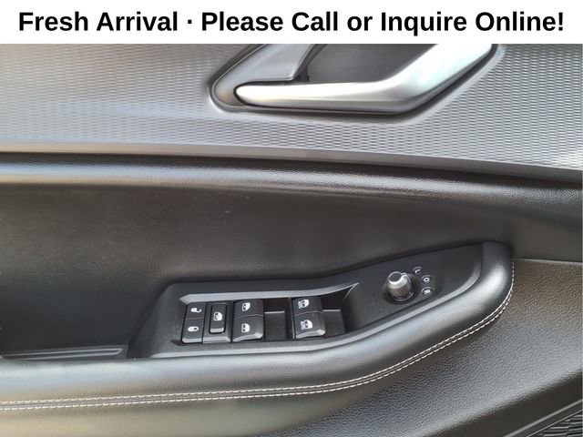 Used 2023 Jeep Grand Cherokee Laredo image 11