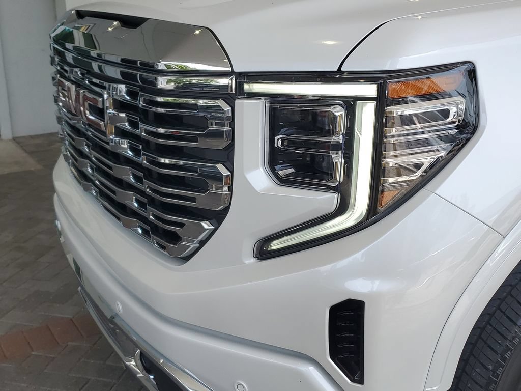 Certified 2024 GMC Sierra 1500 Denali w/ Denali Reserve Package AWD/4WD image 10