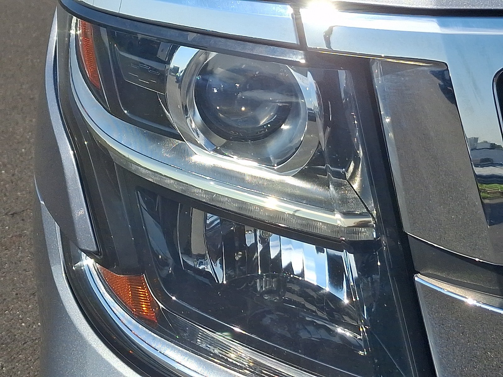Used 2020 Chevrolet Tahoe LT w/ Luxury Package AWD/4WD image 9