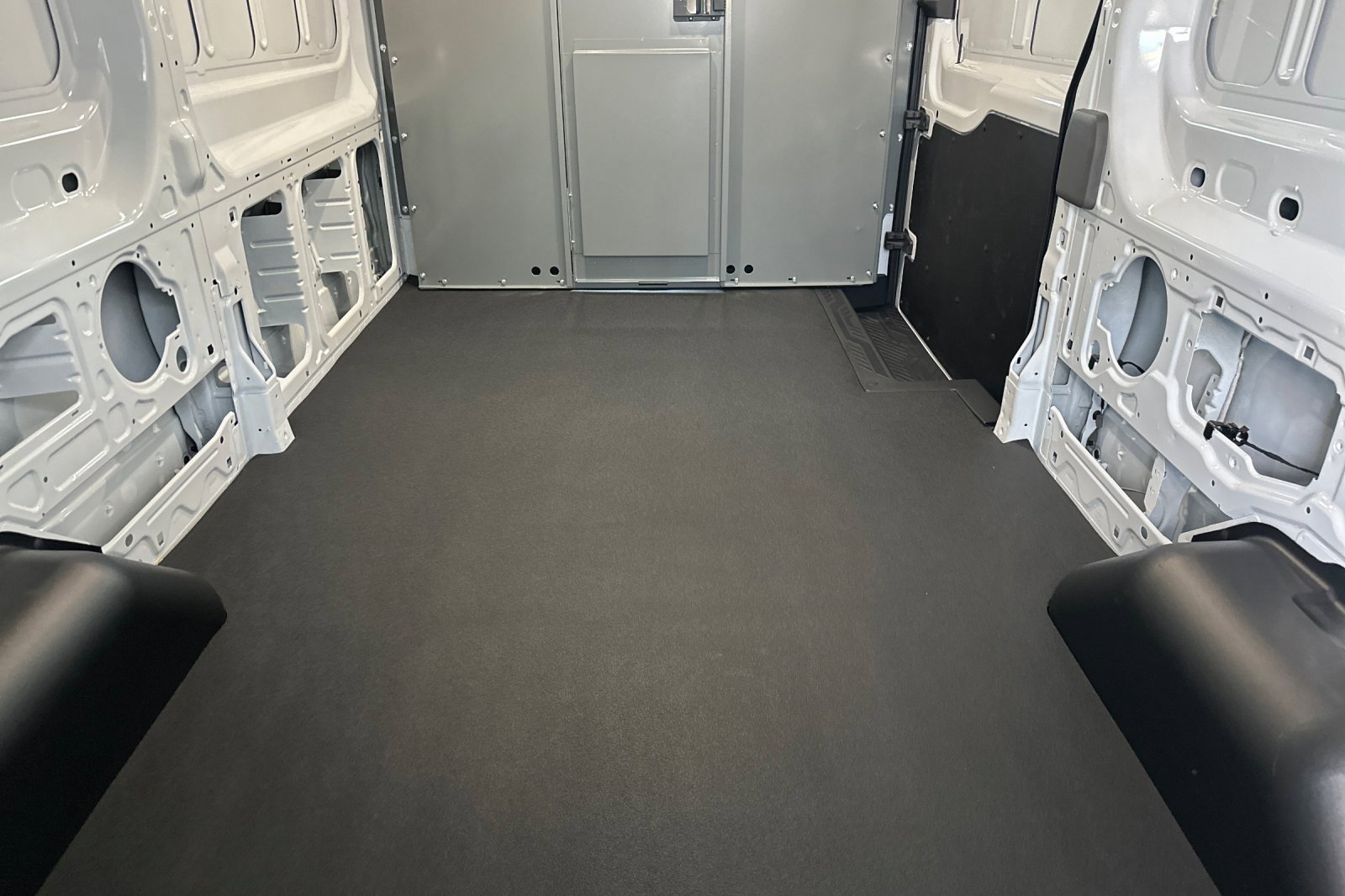 New 2025 Ford Transit 250 148 Medium Roof image 14