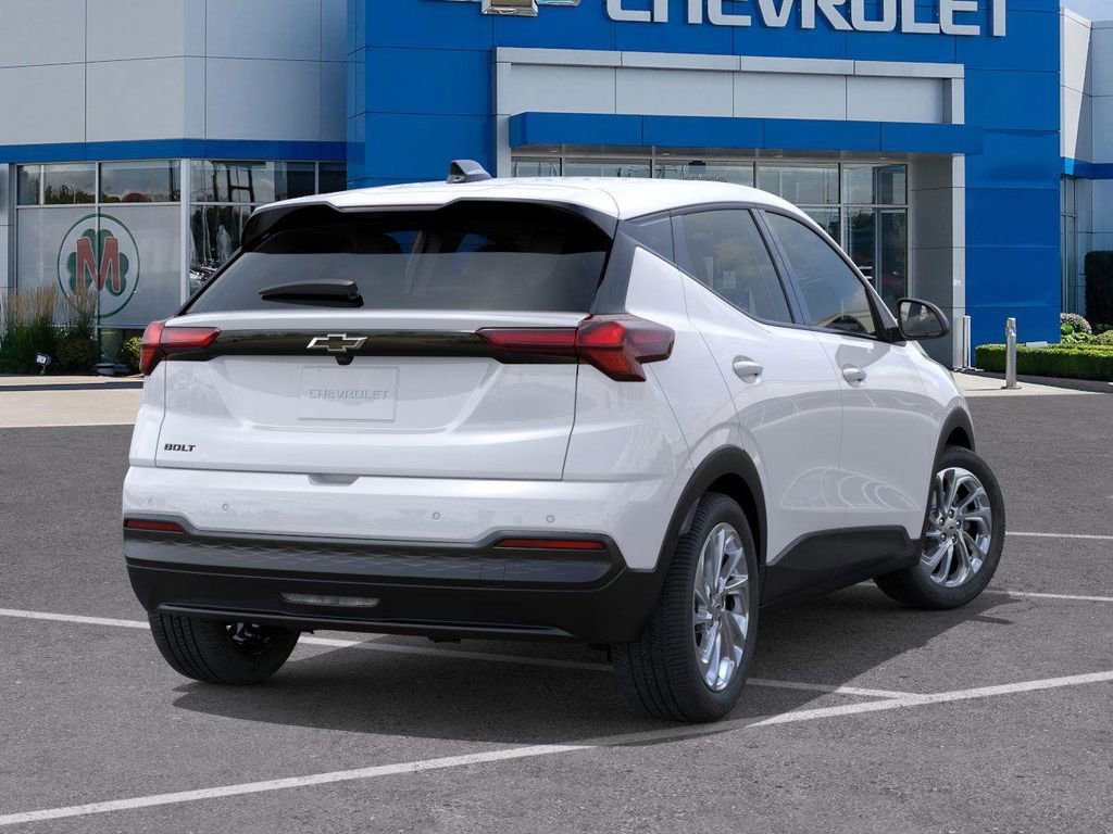 New 2027 Chevrolet Bolt LT image 4