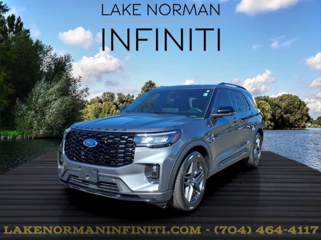 Used 2025 Ford Explorer ST-Line w/ Premium Package RWD image 1