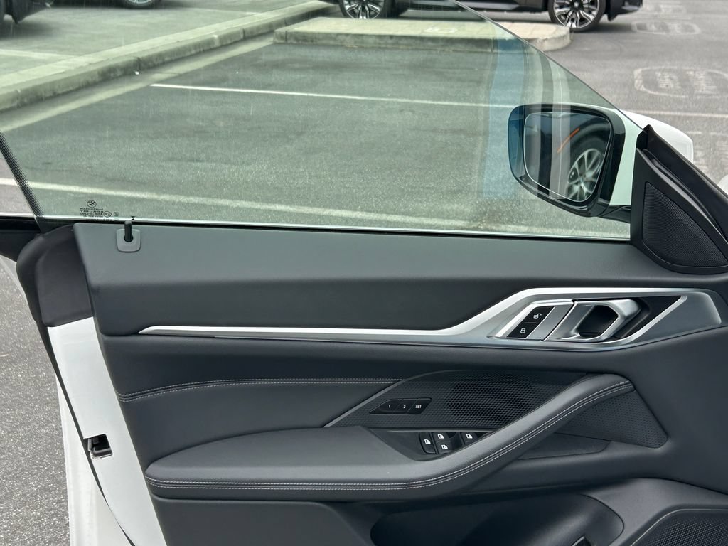 Used 2023 BMW i4 eDrive35 w/ Premium Package RWD image 11