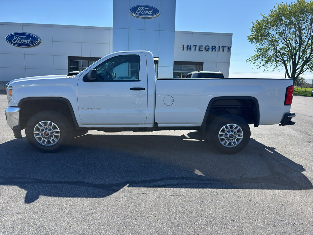 Used 2016 GMC Sierra 2500 2WD Regular Cab image 2