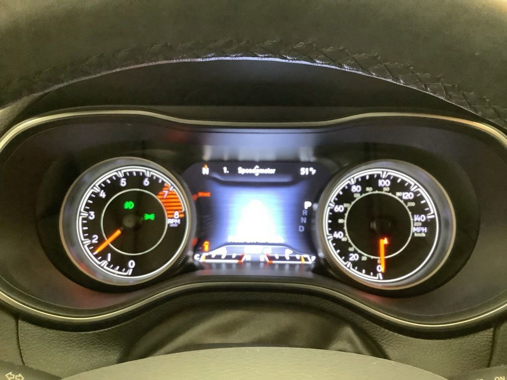 Used 2019 Jeep Cherokee Limited AWD/4WD image 12