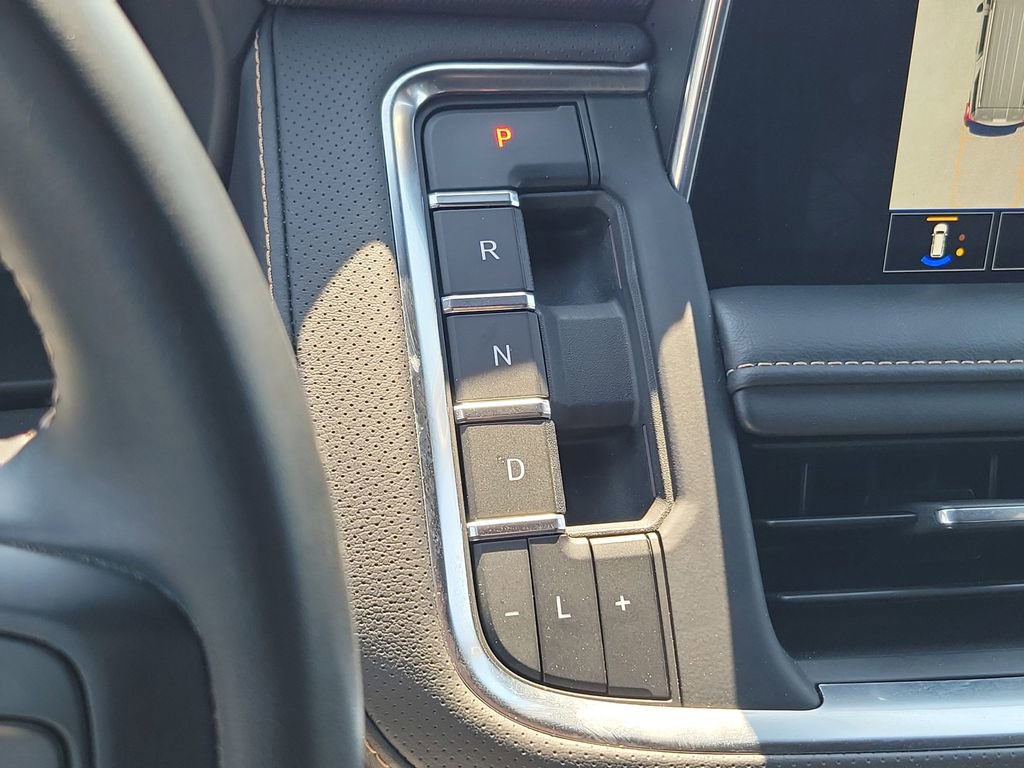 Used 2023 GMC Yukon AT4 w/ AT4 Premium Plus Package image 34