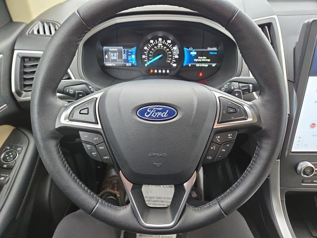 Used 2024 Ford Edge SEL w/ Convenience Package image 17