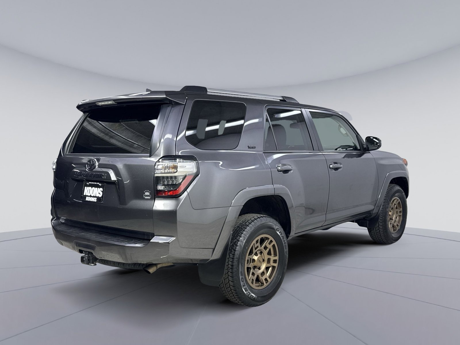 Used 2023 Toyota 4Runner SR5 image 12