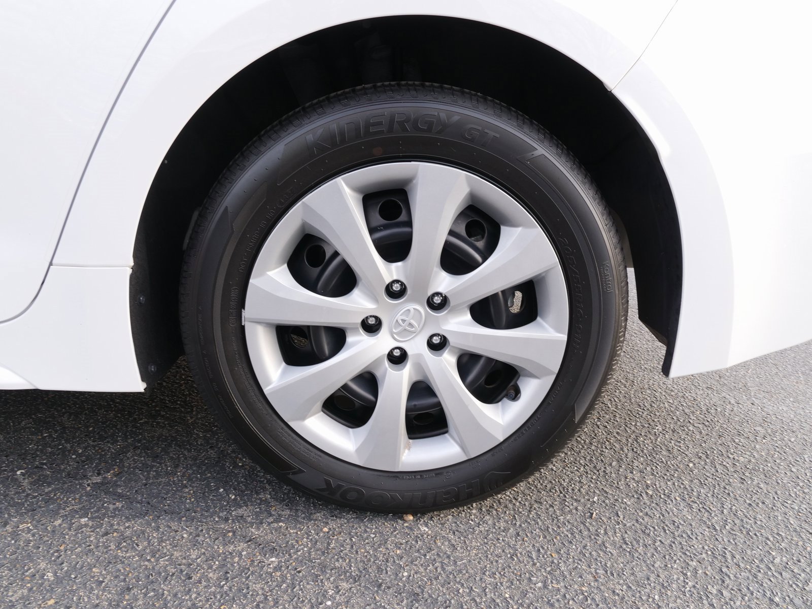 Used 2023 Toyota Corolla LE image 13