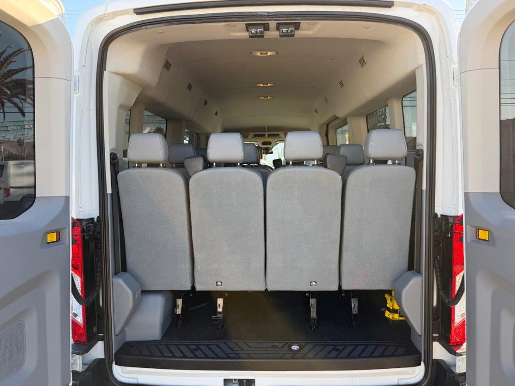 Used 2017 Ford Transit 350 XL image 43