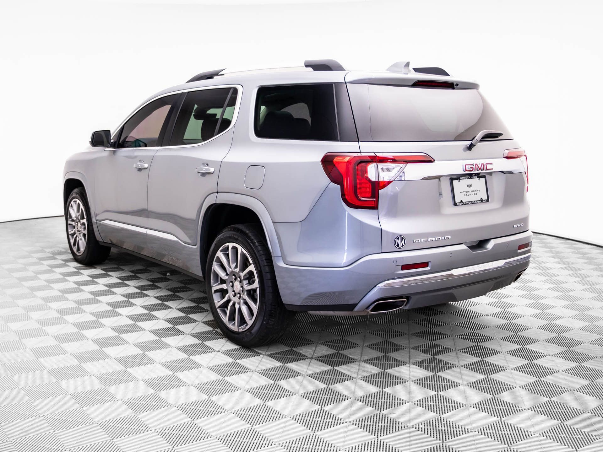 Used 2023 GMC Acadia Denali w/ Denali Ultimate Package video 3