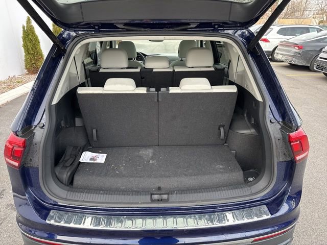 Used 2023 Volkswagen Tiguan SE w/ Panoramic Sunroof Package image 29