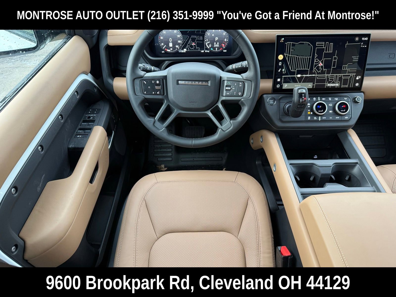 New 2026 Land Rover Defender 130 X-Dynamic SE image 30